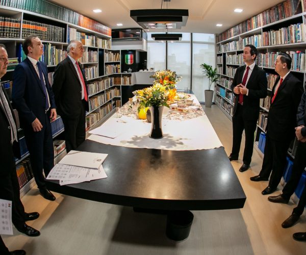 SCPAR APRESENTA PPI AO EMBAIXADOR DA ITÁLIA